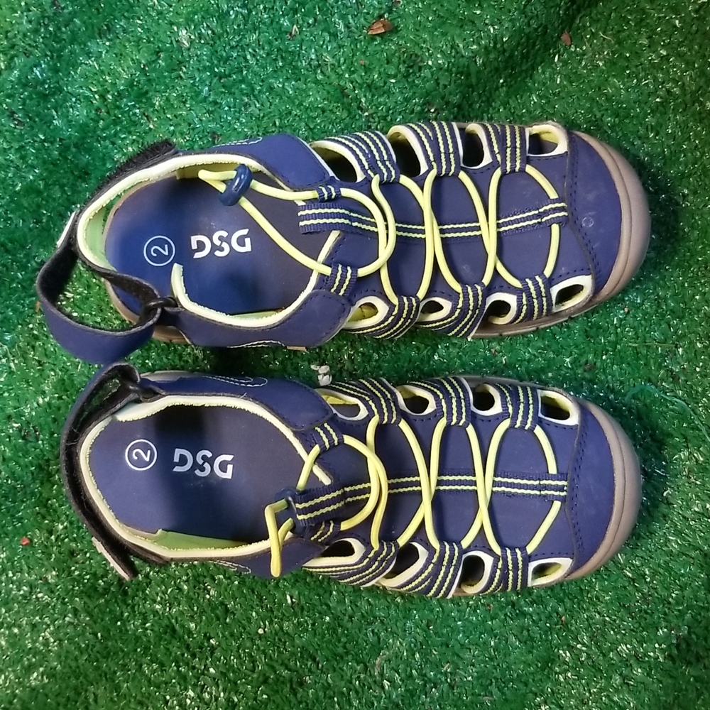 Kids water shoes